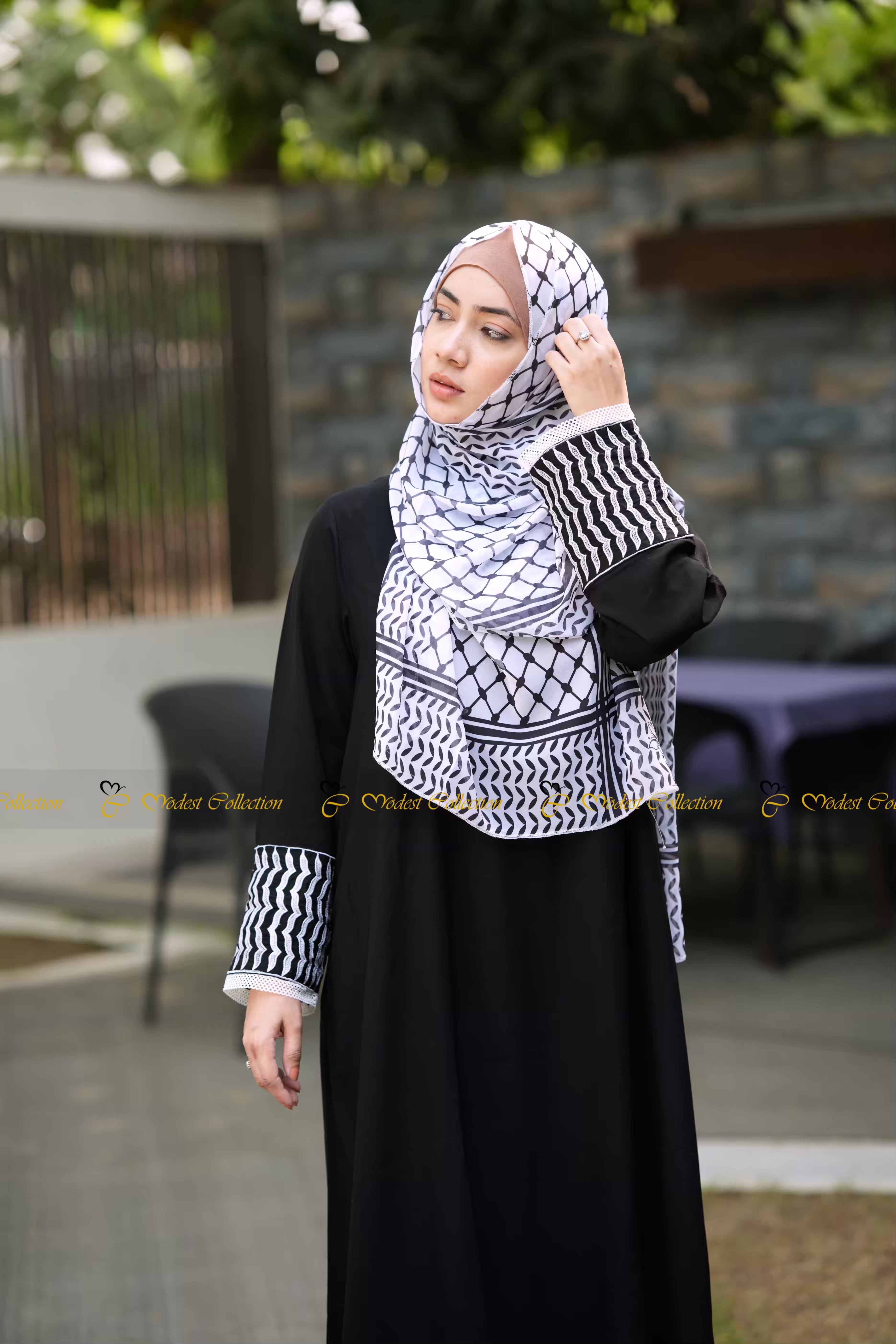 Keffiyeh Abaya Black