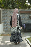 Tasmin Abaya Monochrome