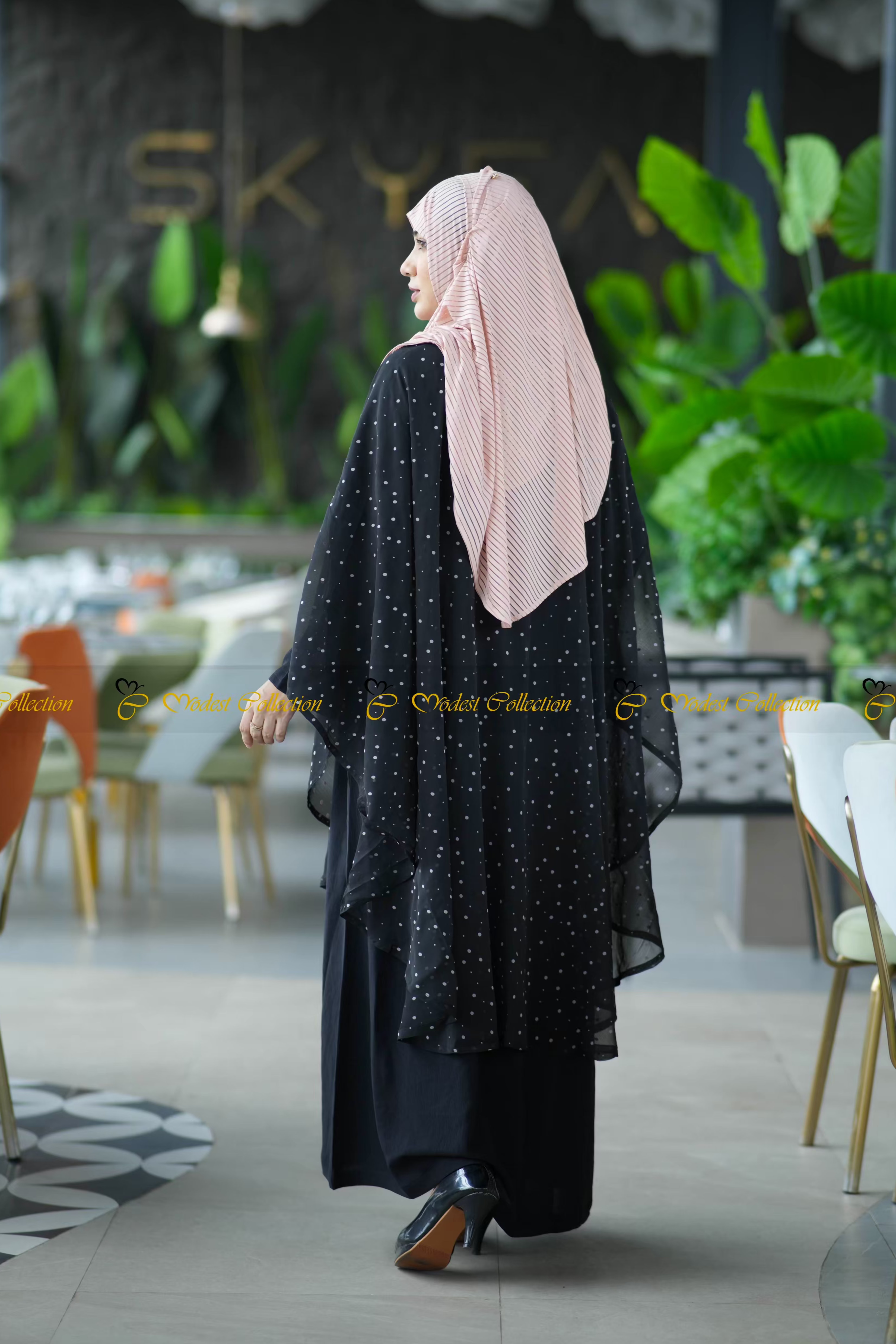 Front opening Cape Polka dot Black