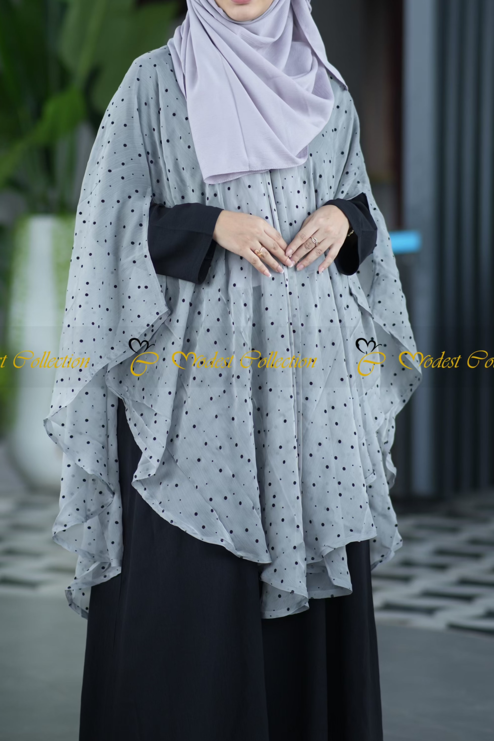 Front opening Cape Polka dot Ash