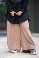 Remie Cotton Formal Pants in Beige - close Detail