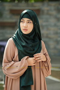 Exclusive Hijab Bottle Green