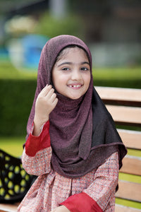 Glisten Ready Hijab Burgundy