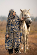 جورجيت خيمار بجيوب لون بني زهري 