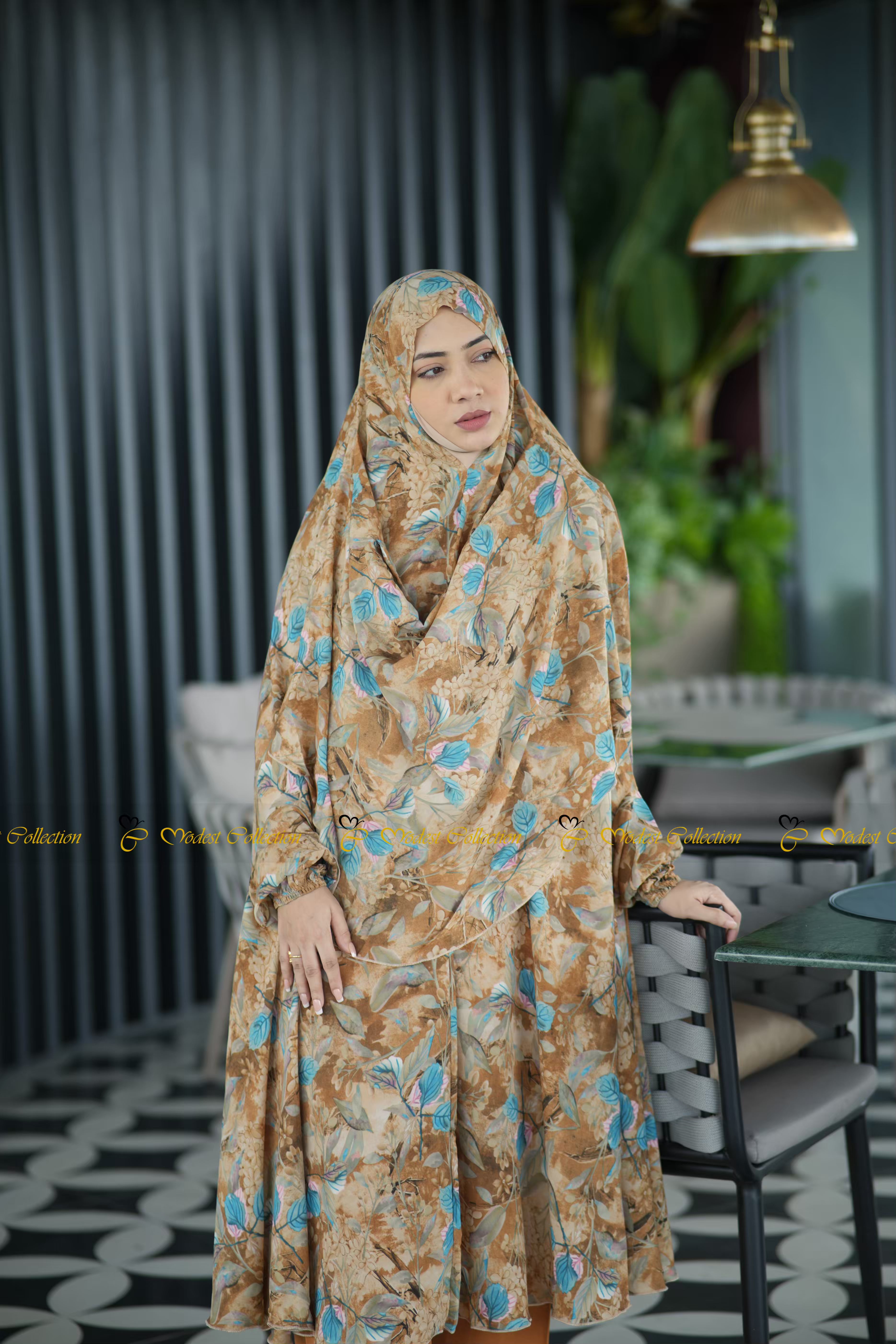 Georgette Khimar with Pockets Printed Golden