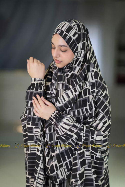 Georgette Khimar Mosaic Print
