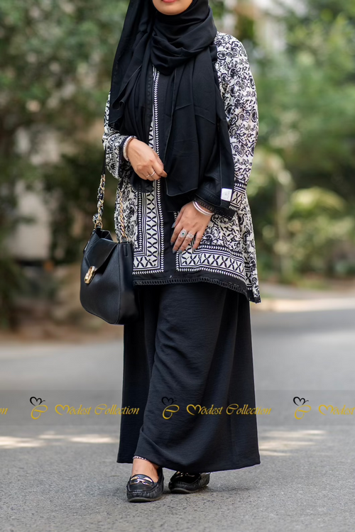 Lia Tunic