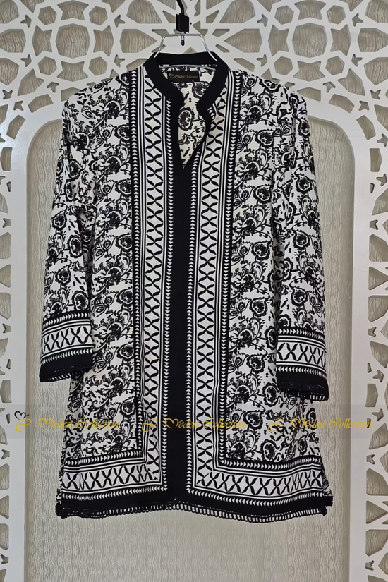 Lia Tunic