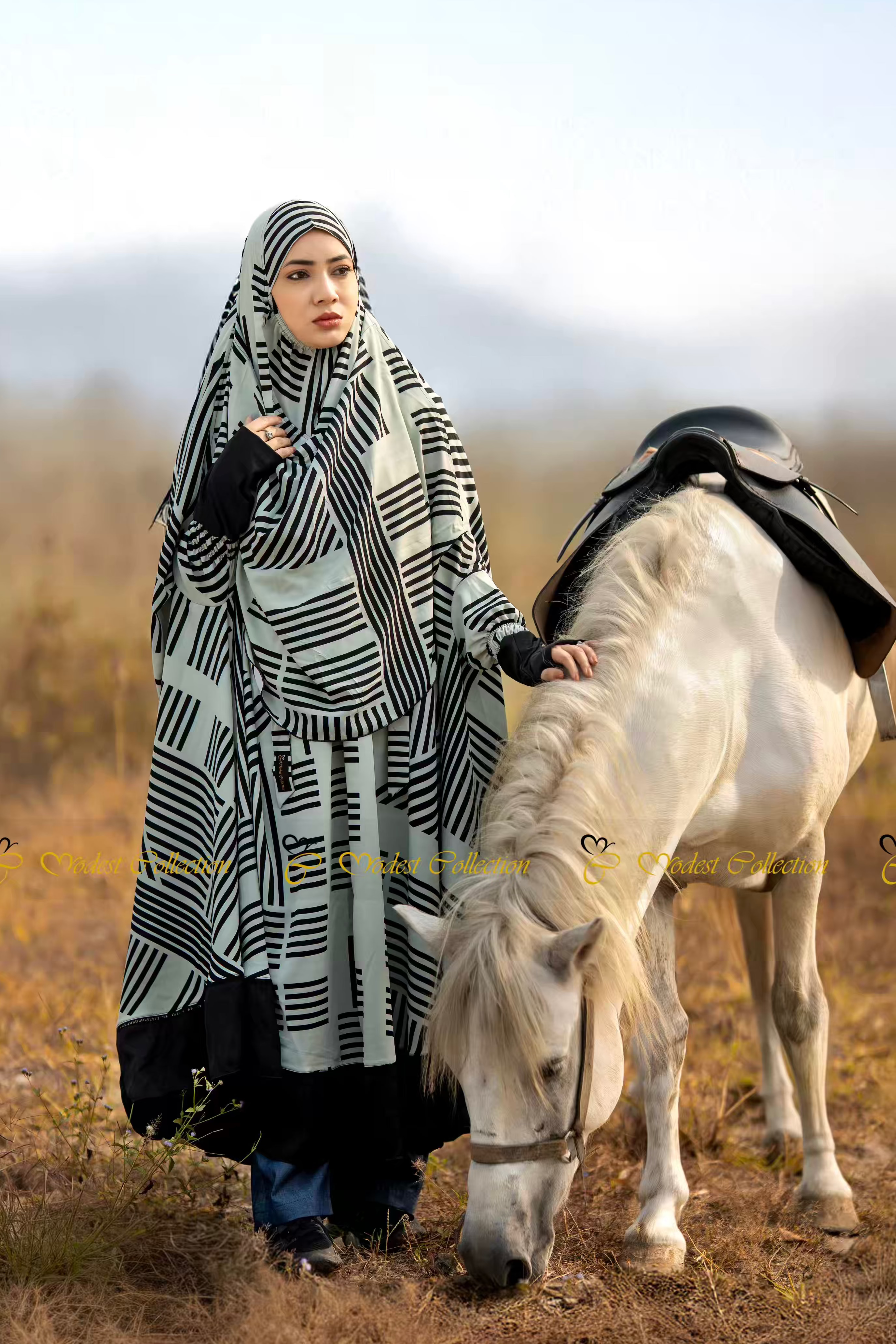 Georgette Khimar with Pockets Geometric