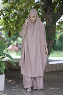 Standard length beige jilbab by Modest Collection featuring a comfortable one-size-fits-all head-down drape design for Muslim women seeking modest and breathable daily Islamic wear.