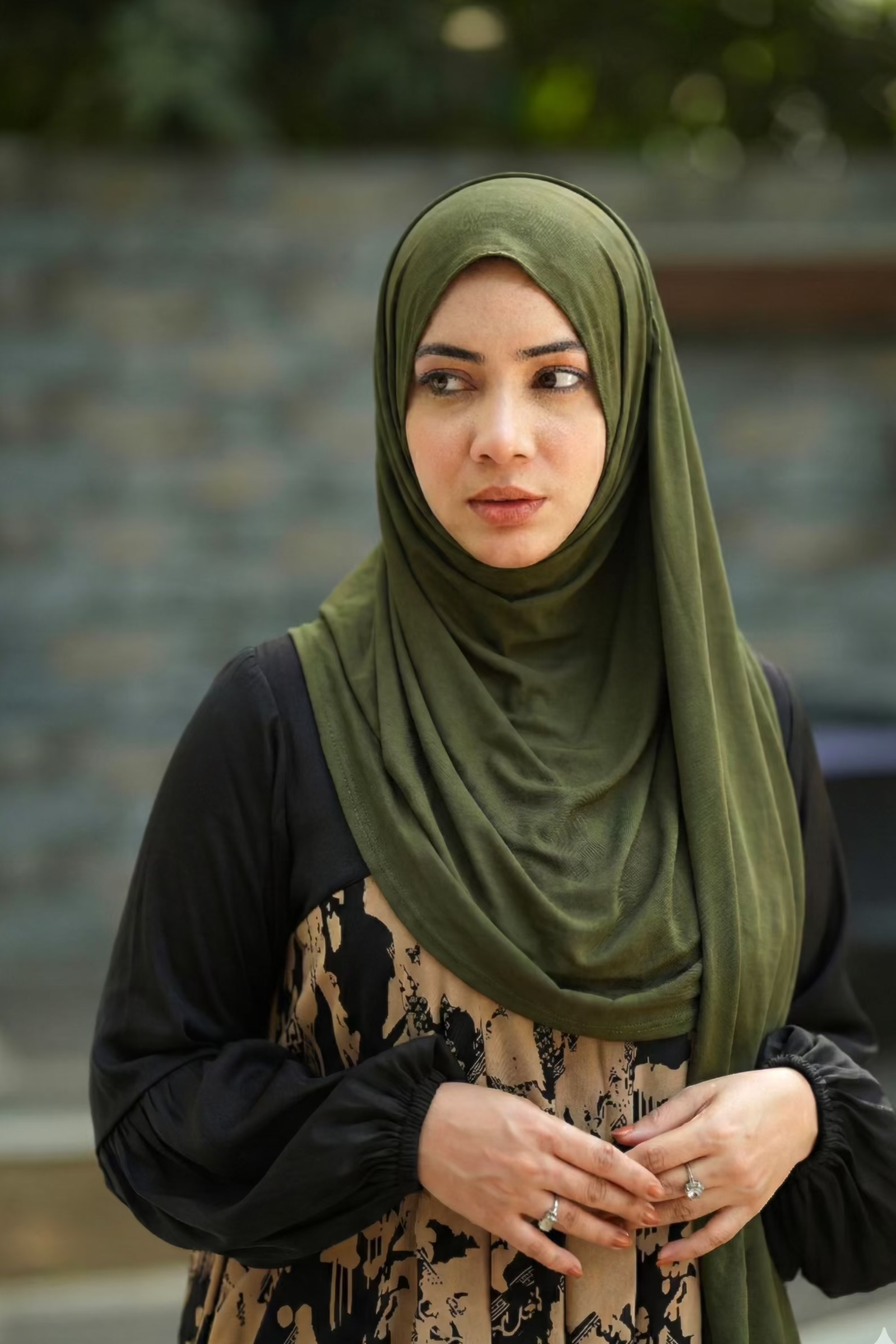 One loop Jersey Hijab Olive