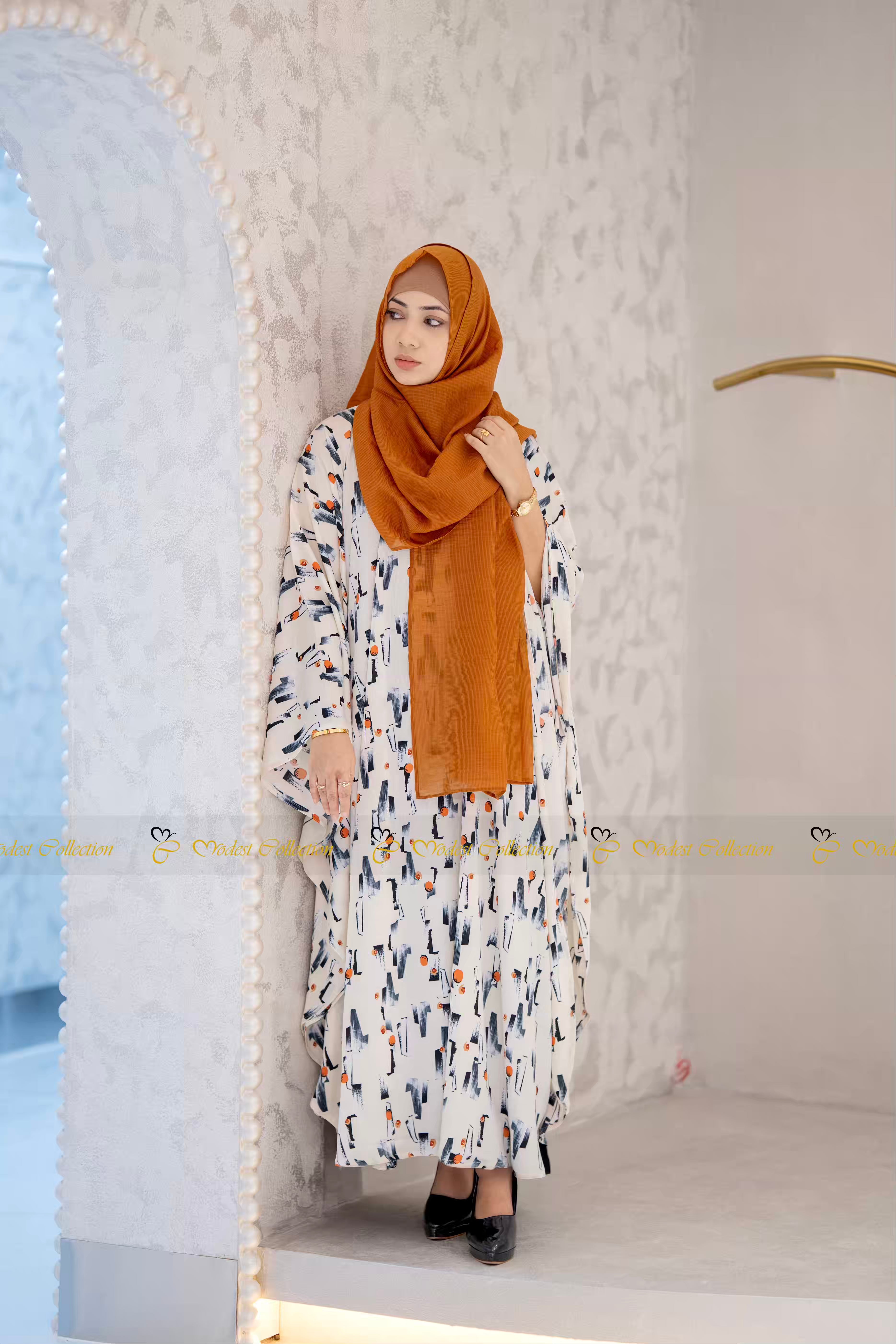 Poly Kaftan Cream printed