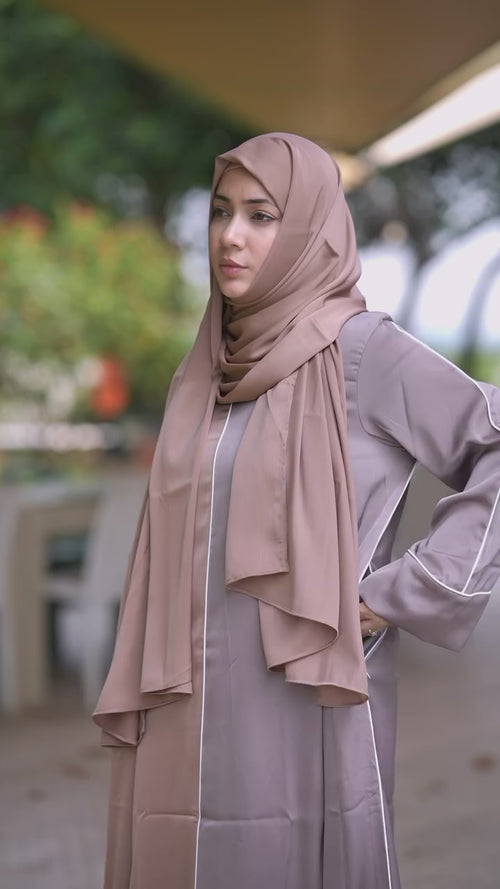 Lumina Abaya