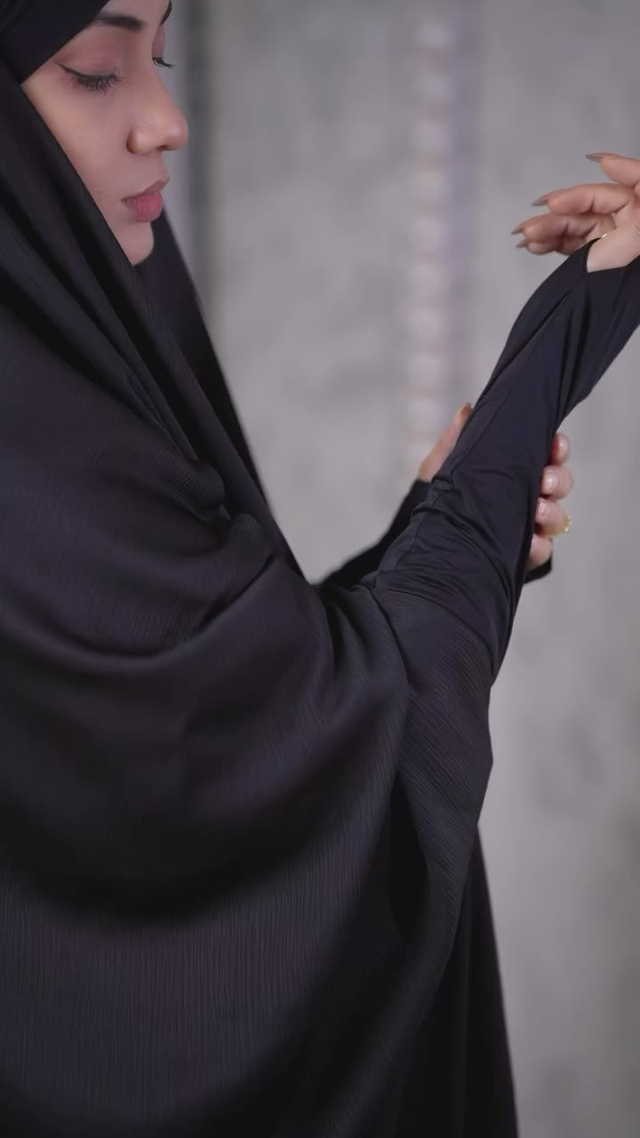 Hoorayn Jilbab Black