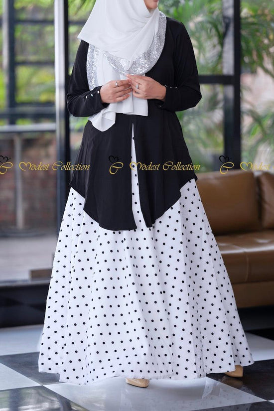 Redwana Gown polka white