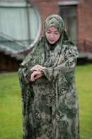  Close-up of the hidden side pocket and smocked elastic wrist cuff on the Sage Smoke Georgette Khimar.