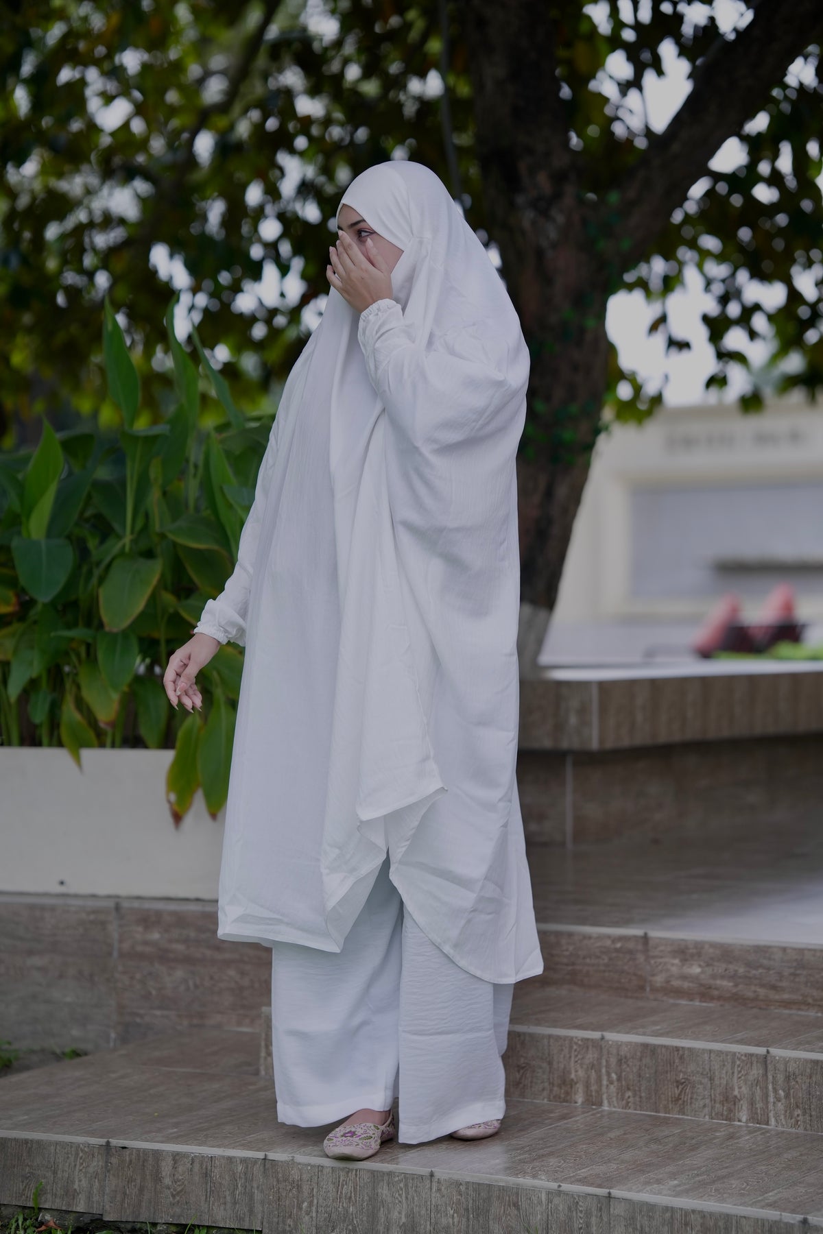 Unjila Jilbab White